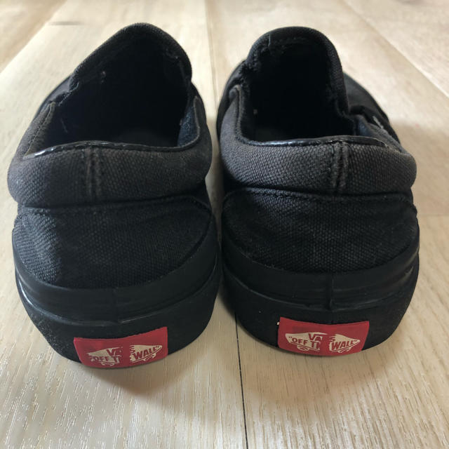 VANS(ヴァンズ)のバンズ　キッズ　スリッポン キッズ/ベビー/マタニティのキッズ靴/シューズ(15cm~)(スリッポン)の商品写真