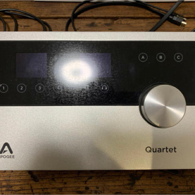 Apogee Quartet for iPad &Mac 定価17万円 楽器のDTM/DAW(オーディオインターフェイス)の商品写真