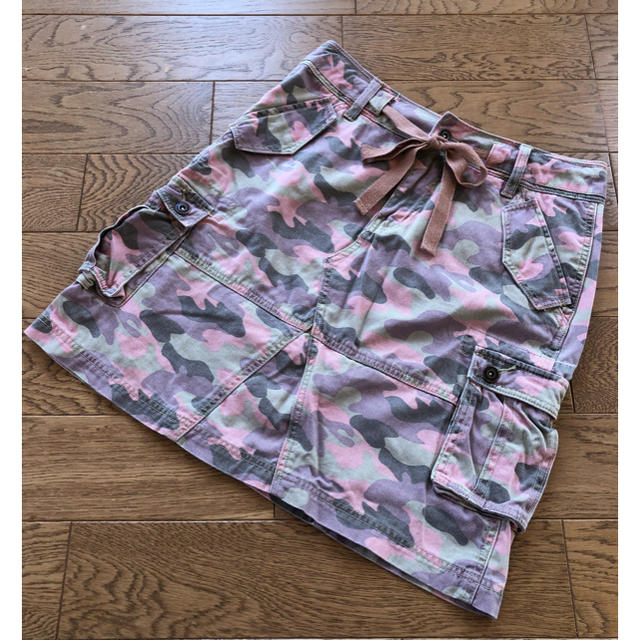 迷彩柄スカート　　ピンク色 レディースのスカート(ひざ丈スカート)の商品写真