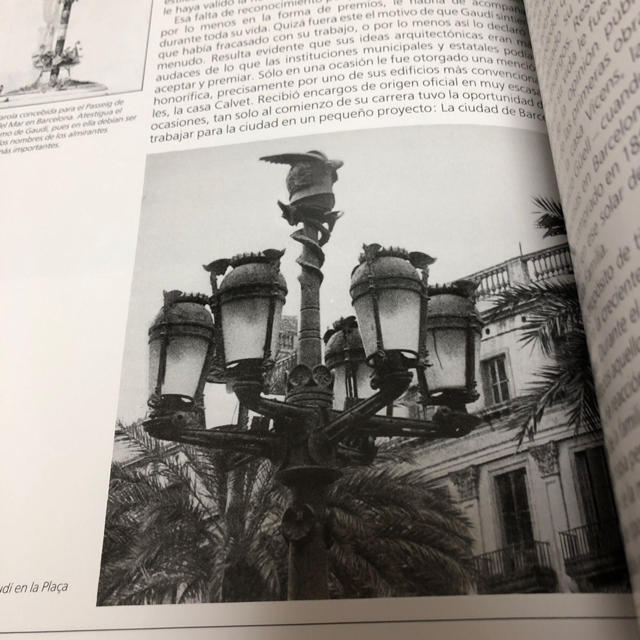 アントニ•ガウディ「ANTONI GAUDI」洋書(スペイン語) エンタメ/ホビーの本(洋書)の商品写真