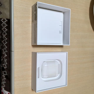 アップル(Apple)のApple Air pods(ヘッドフォン/イヤフォン)