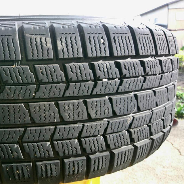 DUNLOP(ダンロップ)のダンロップ 215/60R/16 自動車/バイクの自動車(タイヤ・ホイールセット)の商品写真