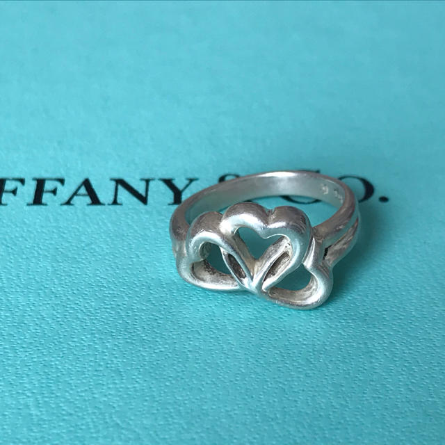 Tiffany & Co.(ティファニー)のティファニー・トリプルハートシルバーリング レディースのアクセサリー(リング(指輪))の商品写真