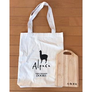 アーバンリサーチ(URBAN RESEARCH)のAlpaca 無垢カッティングボード+エコバッグ(食器)