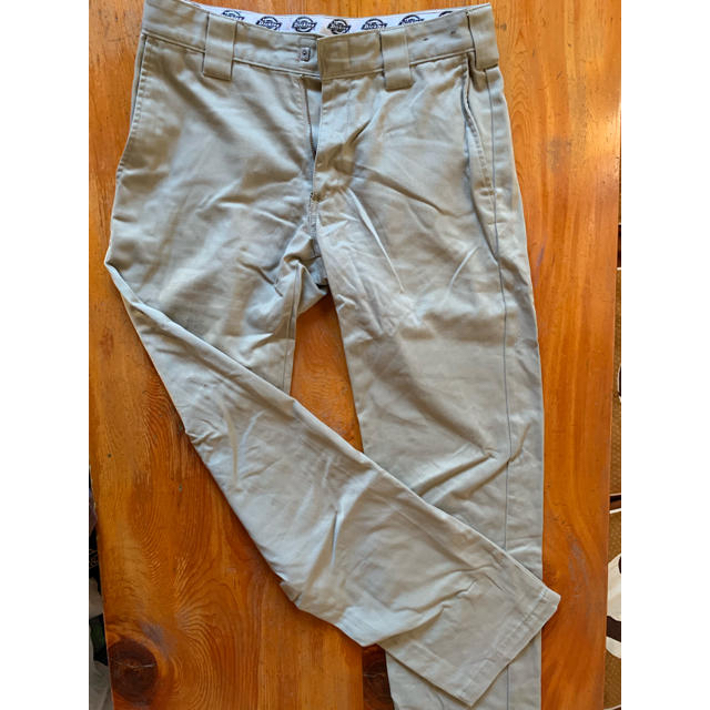 Dickies(ディッキーズ)のDickies べジーユー色 ズボン サイズ30インチ メンズのパンツ(デニム/ジーンズ)の商品写真