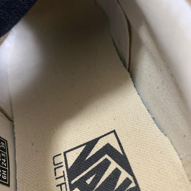 VANS(ヴァンズ)のオールドスクール ベージュ レディースの靴/シューズ(スニーカー)の商品写真