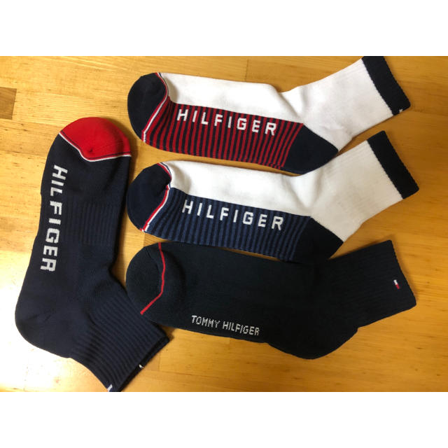 TOMMY HILFIGER(トミーヒルフィガー)のトミーヒルフィガー TOMMY HILFIGER メンズサイズ  4足セット メンズのレッグウェア(ソックス)の商品写真