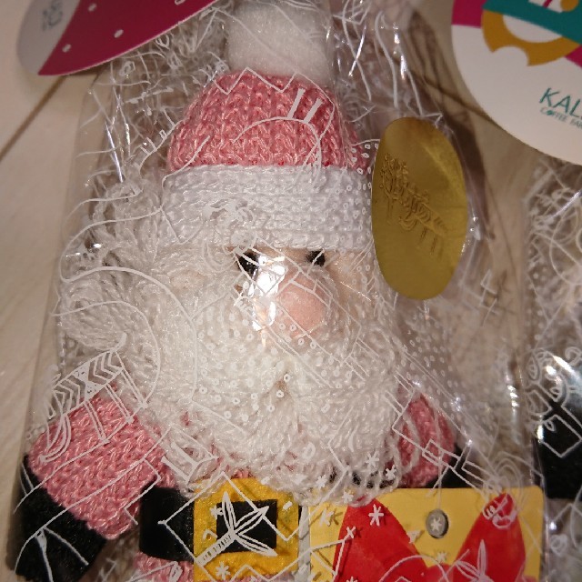 KALDI(カルディ)のカルディ クリスマスニットドール サンタミニ エンタメ/ホビーのおもちゃ/ぬいぐるみ(ぬいぐるみ)の商品写真