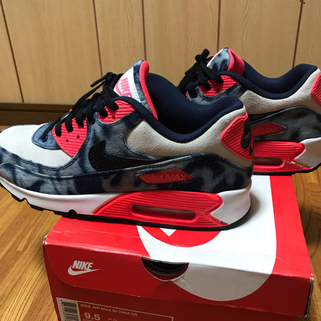 NIKE(ナイキ)のNIKE AIR MAX 90 DNM QS  ナイキ　アトモス　デニム メンズの靴/シューズ(スニーカー)の商品写真