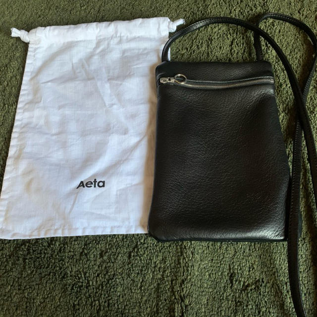 UNITED ARROWS(ユナイテッドアローズ)のaeta アエタDEER FLAT POUCH SHOULDER レディースのバッグ(ショルダーバッグ)の商品写真