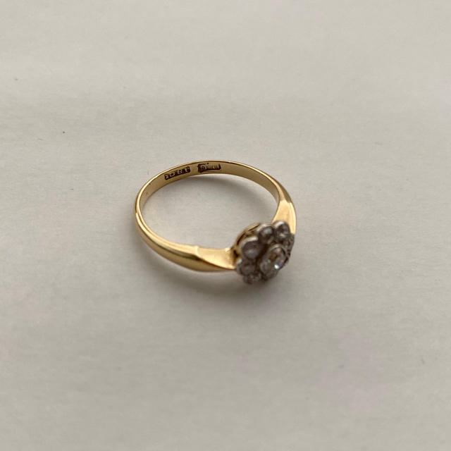 アンティーク solid gold ダイヤモンドリング レディースのアクセサリー(リング(指輪))の商品写真