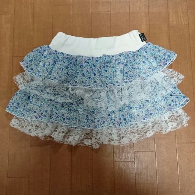 XOXO(キスキス)のXOXO スカート キッズ/ベビー/マタニティのキッズ服女の子用(90cm~)(スカート)の商品写真