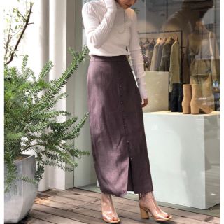 トゥデイフル(TODAYFUL)のtodayful Frontbutton Satin Skirt(ロングスカート)