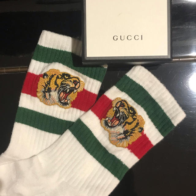 Gucci(グッチ)のGUCCI タイガー靴下　超特価 メンズのレッグウェア(ソックス)の商品写真