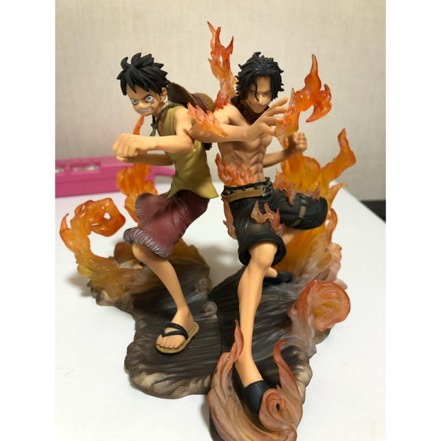 ワンピース　ONE PIECE　ルフィー　エース　フィギュア