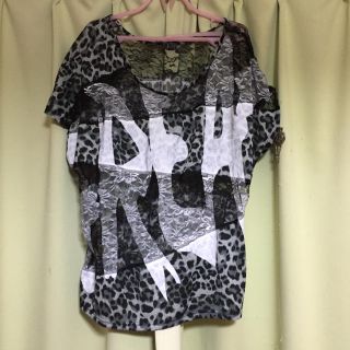 アベイル(Avail)のヒョウ柄トップス( ´ ▽ ` )ﾉ(Tシャツ(半袖/袖なし))