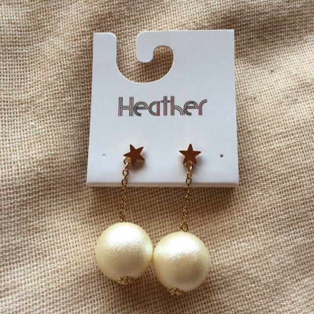 heather(ヘザー)のヘザー BIGパールピアス レディースのアクセサリー(ピアス)の商品写真