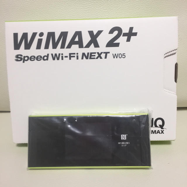 au(エーユー)のWiMAX W05 モバイルルーター ポケットWiFi 新品 未使用 スマホ/家電/カメラのPC/タブレット(PC周辺機器)の商品写真