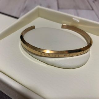 ダニエルウェリントン(Daniel Wellington)のDaniel Wellington バングル(ブレスレット/バングル)