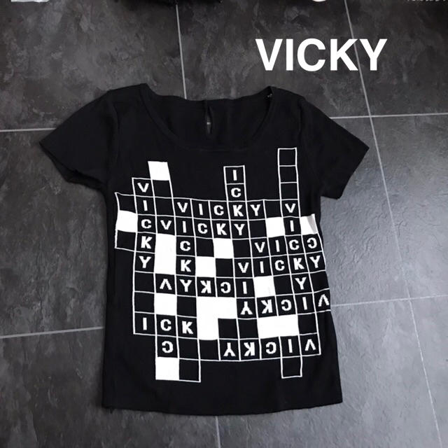 VICKY(ビッキー)のVICKY♡ニットTシャツ レディースのトップス(ニット/セーター)の商品写真