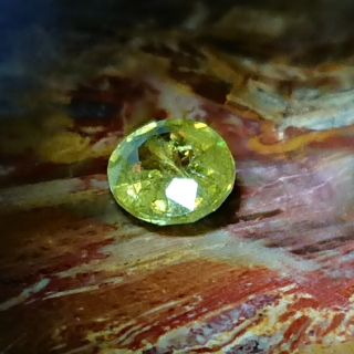 特価スフェーンルース0.79ct(マダガスカル産)(各種パーツ)