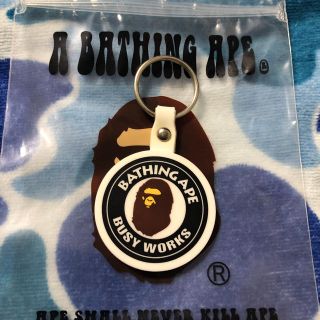 アベイシングエイプ(A BATHING APE)のAPE ラバーキーホルダー 新品 正規品(キーホルダー)