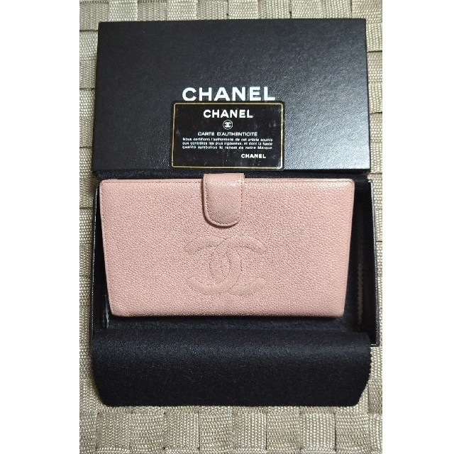 CHANEL(シャネル)のCHANEL✨キャビアスキン二つ折り財布ピンク レディースのファッション小物(財布)の商品写真