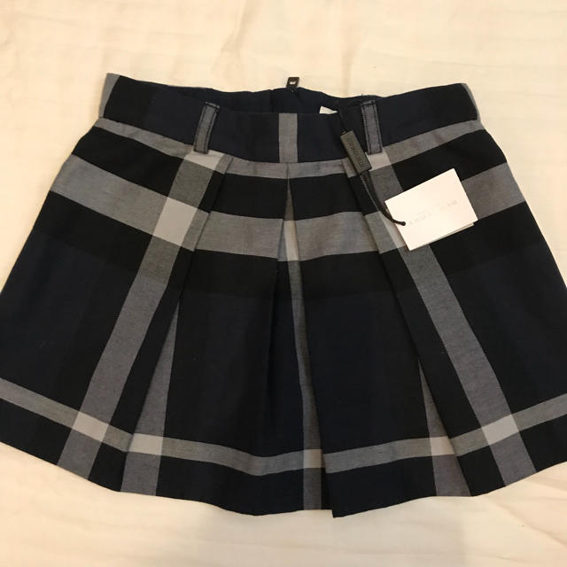 BURBERRY(バーバリー)のバーバリー 4y その② キッズ/ベビー/マタニティのキッズ服女の子用(90cm~)(ブラウス)の商品写真