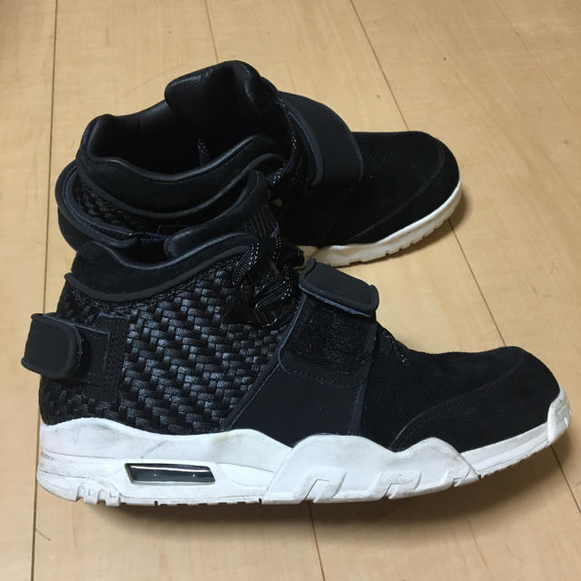 nike air trainer cruz black suede