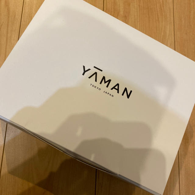 YA-MAN(ヤーマン)のヤーマン　新品未使用　メディリフト　保証書あり コスメ/美容のコスメ/美容 その他(その他)の商品写真