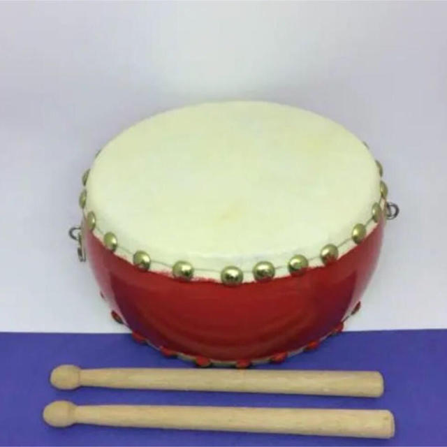 和太鼓 【バチ付き】新品 赤塗り 太鼓 牛皮製 楽器の和楽器(和太鼓)の商品写真