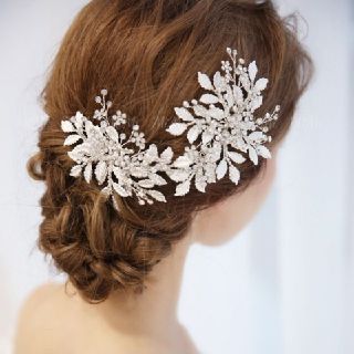 新品✨ヘッドドレス ヘアアクセサリー ブライダル シルバー 結婚式 ウエディング(ヘッドドレス/ドレス)