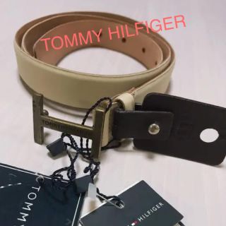 トミーヒルフィガー(TOMMY HILFIGER)のTOMMY HILFIGER ❤︎ 薄ベージュHバックルベルト 新品(ベルト)