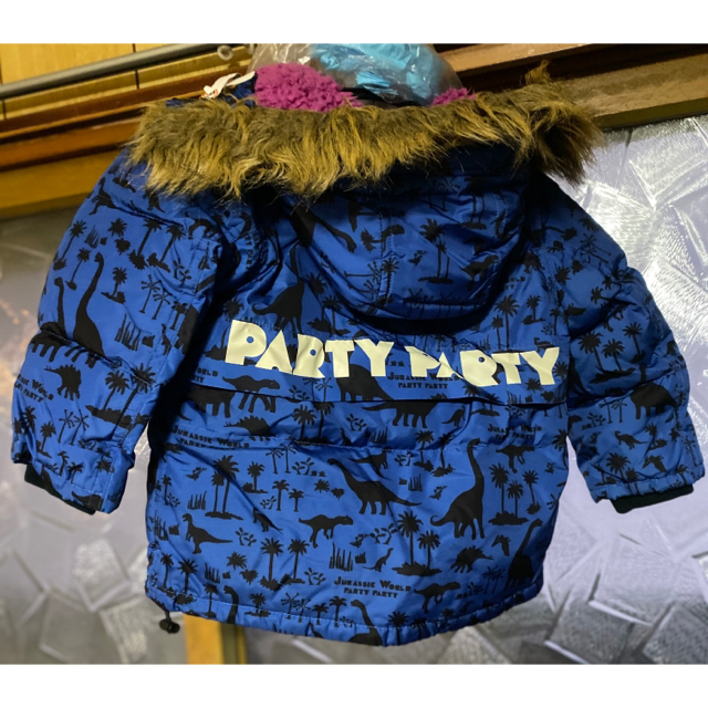 PARTYPARTY(パーティーパーティー)のPARTYPARTY キッズ ダウンジャケット 90 キッズ/ベビー/マタニティのキッズ服男の子用(90cm~)(ジャケット/上着)の商品写真