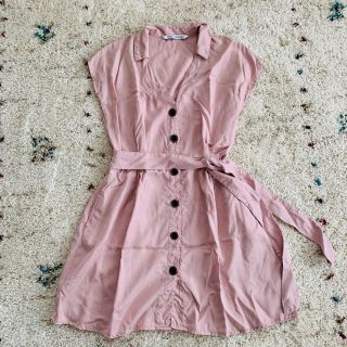 ザラ(ZARA)の新品試着のみ✨ZARAピンクベージュワンピ(ひざ丈ワンピース)