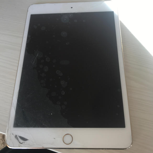 iPad mini4 16 ガラス割れ 2