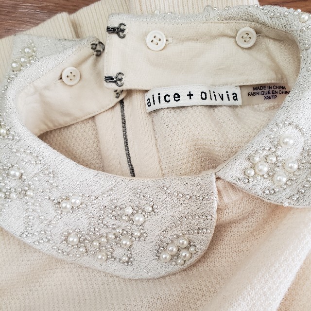 Alice+Olivia(アリスアンドオリビア)のアリス&オリビア　ニット半袖 レディースのトップス(ニット/セーター)の商品写真
