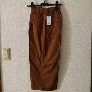 アーバンリサーチドアーズ(URBAN RESEARCH DOORS)のURBAN RESEARCH DOORS コットンクロップドパンツ キャメル36(クロップドパンツ)