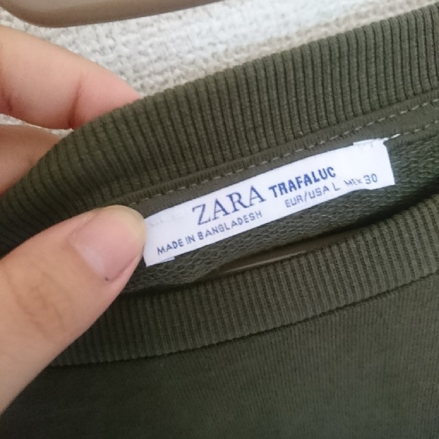 ZARA(ザラ)のZARA レディースのトップス(トレーナー/スウェット)の商品写真