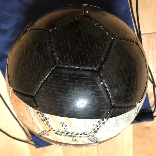 adidas(アディダス)のadidas 4号ボール スポーツ/アウトドアのサッカー/フットサル(ボール)の商品写真