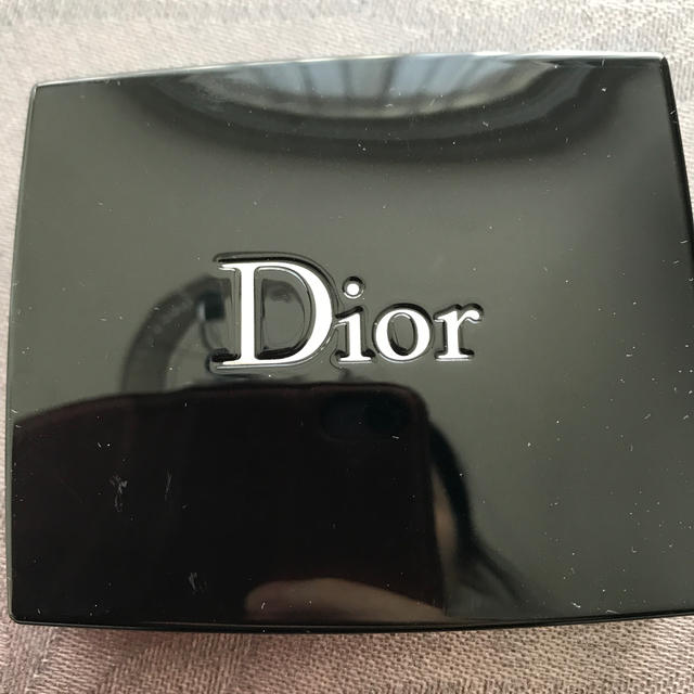 Christian Dior(クリスチャンディオール)のDior サンクルールアイシャドウ　パープル コスメ/美容のベースメイク/化粧品(アイシャドウ)の商品写真