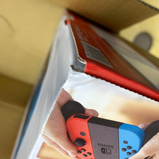 Nintendo switch  新品 3000円クーポンつき