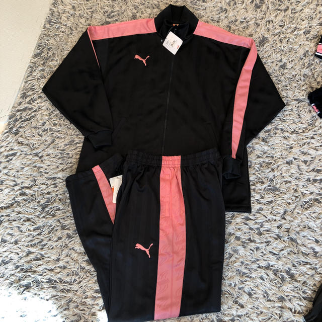 PUMAプーマ ジャージ復刻版上下セットL-Oサイズ グレー&ピンク PUMAプーマ ジャージ復刻版上下セットL-Oサイズ グレー&ピンク