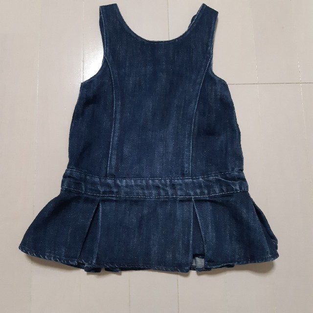 babyGAP(ベビーギャップ)のbabyGap デニムジャンパースカート　90 キッズ/ベビー/マタニティのキッズ服女の子用(90cm~)(ワンピース)の商品写真