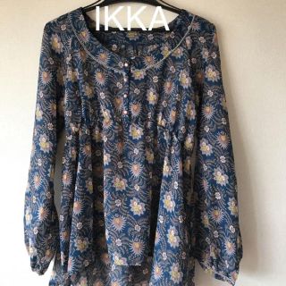 イッカ(ikka)のIKKA 花柄ブラウス  Lサイズ(シャツ/ブラウス(長袖/七分))