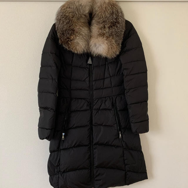 MONCLER(モンクレール)のMONCLERダウンコート レディースのジャケット/アウター(ダウンコート)の商品写真