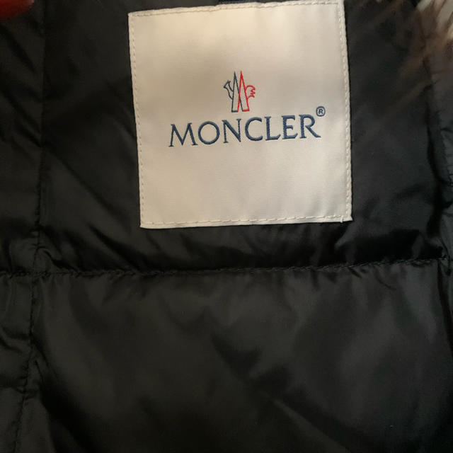 MONCLER(モンクレール)のMONCLERダウンコート レディースのジャケット/アウター(ダウンコート)の商品写真