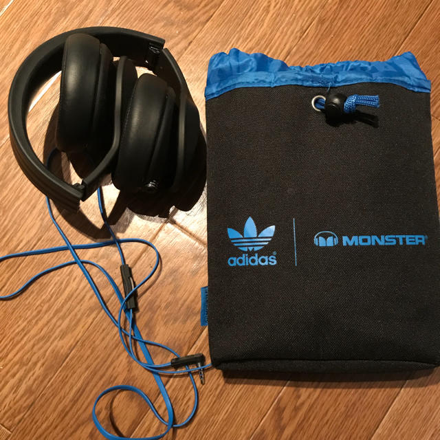 adidas(アディダス)のadidas monster ヘッドフォン スマホ/家電/カメラのオーディオ機器(ヘッドフォン/イヤフォン)の商品写真