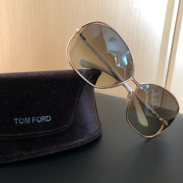 Tom Fordのサングラス
