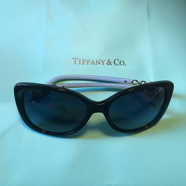 Tiffany & Co.(ティファニー)のtiffany&Co ハートチャームサングラス レディースのファッション小物(サングラス/メガネ)の商品写真